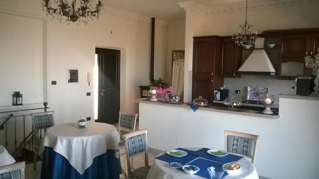 רוקה די פאפא Villa Dei Fantasmi מראה חיצוני תמונה